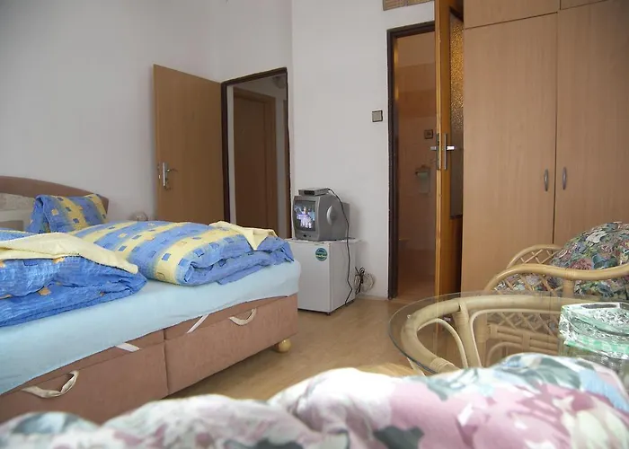 U Antonickova Pramene Гостевой дом 3*