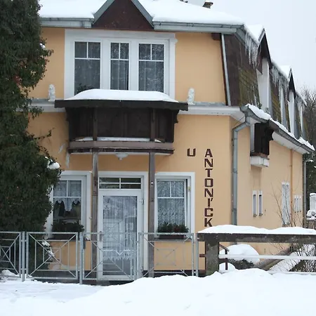 Gæstehus U Antonickova Pramene 3*