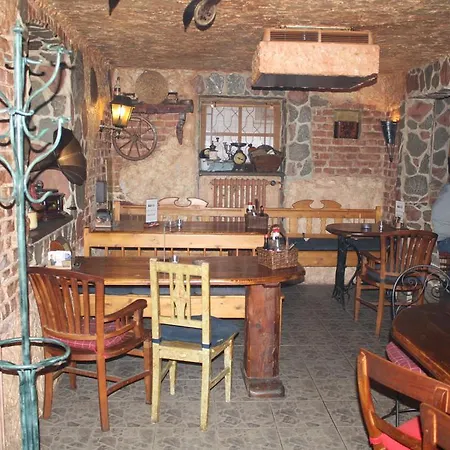 U Antonickova Pramene Gæstehus 3*